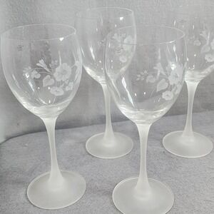 Avon Hummingbird Wine Glasses Clear Etched Floral Frosted Stem Set of 4 8.5in